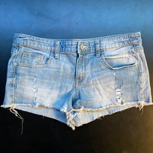 MOSSIMO SHORTS